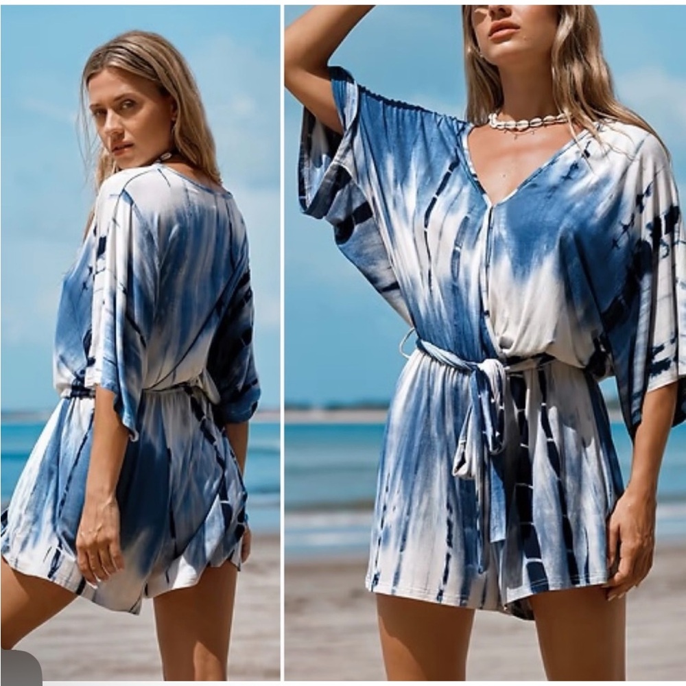Cupshe NWT M (L good too) Blue and White Tie-Dye deep V Romper coverup